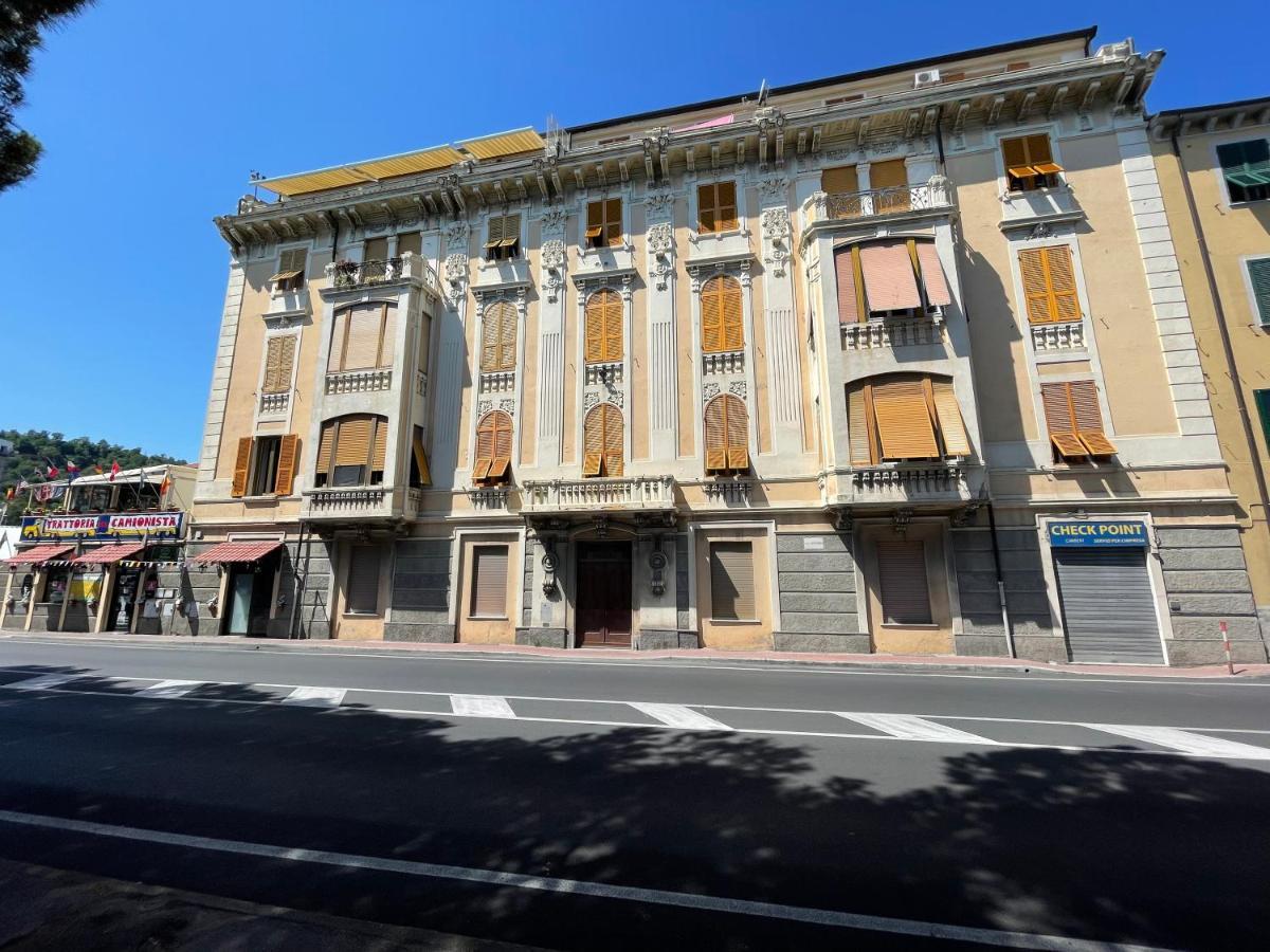 Summer Vado Ligure Eksteriør billede